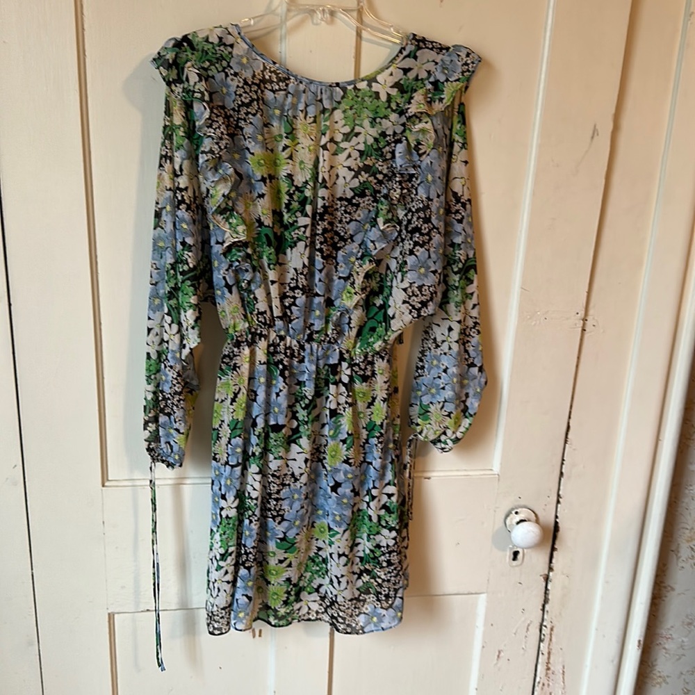 H&M NWT Floral Dress Size Small